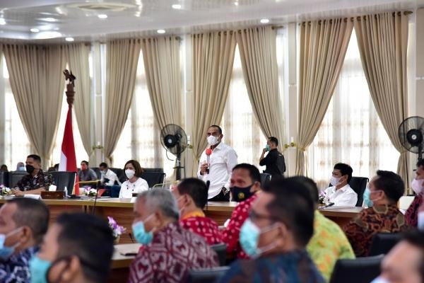 Bertemu Kepala Sekolah SMA Sederajat, Gubernur Edy Rahmayadi Beri Motivasi Soal Keteladanan di Sekolah